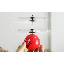 Cheap Smiling face flying toys kids plastic Induction toys rc ball